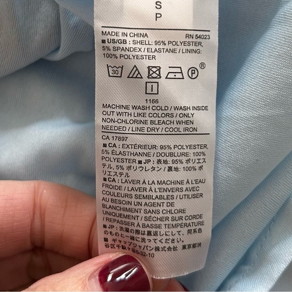 NEW Banana Republic Ombré Pleated Full A-line Skirt Women’s SZ Small in Blue - Picture 8 of 8